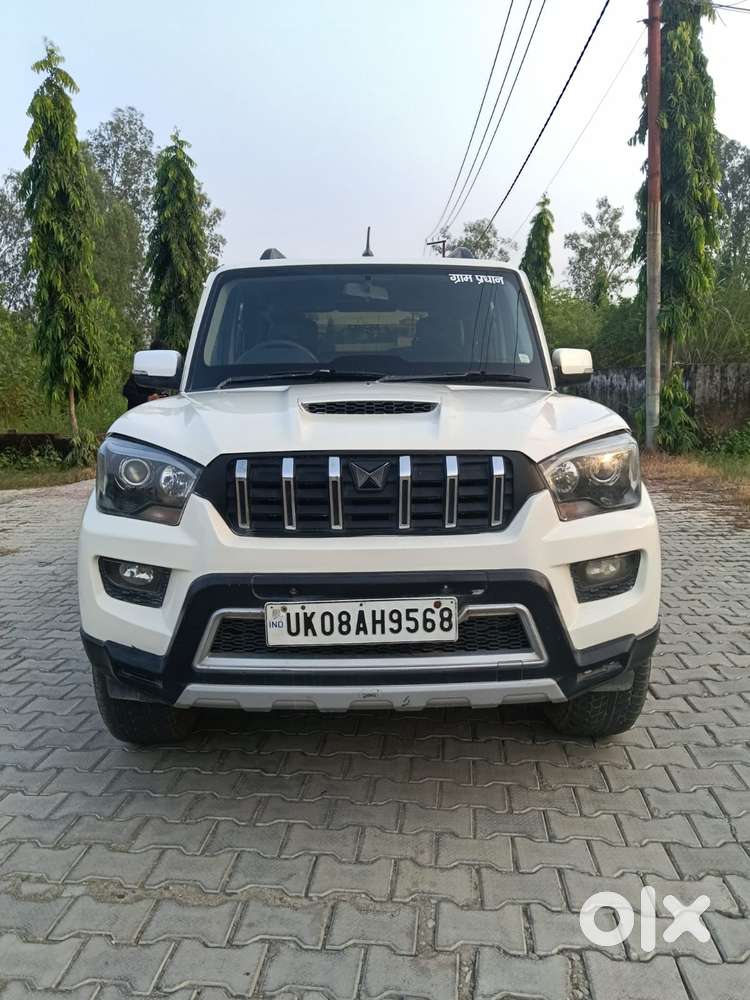 Mahindra Scorpio S8, 2015, Diesel