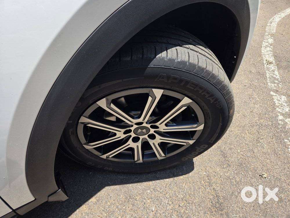 Mahindra Xuv700 2.2 Ax 7 Diesel At Luxury Pack Str, 2024, Diesel