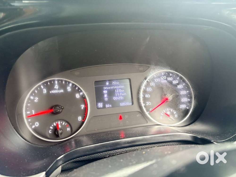 Kia Seltos Petrol 2022 (htk+ Imt Semi Automatic))