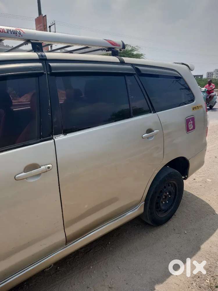 Toyota Innova 2007 Diesel 400000 Km Driven