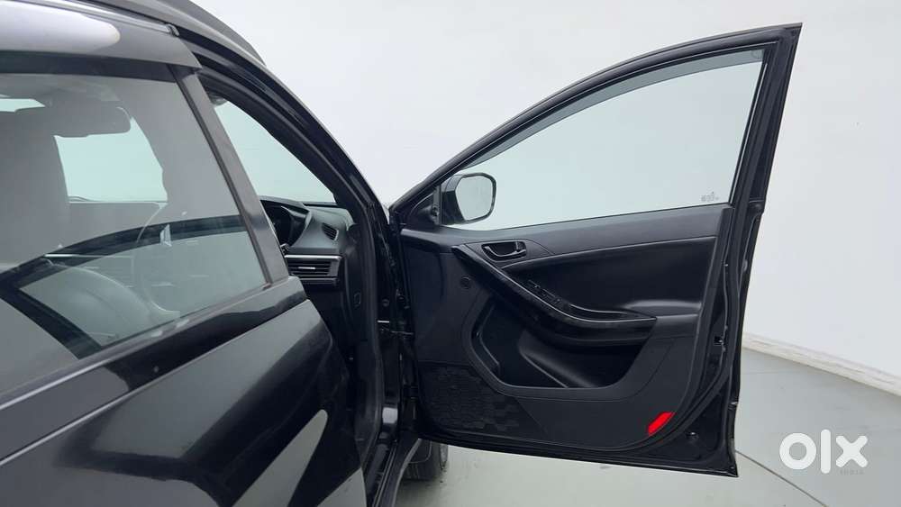 Tata Nexon Creative Plus 1.2 Revotron Petrol 6 Amt, 2024, Petrol