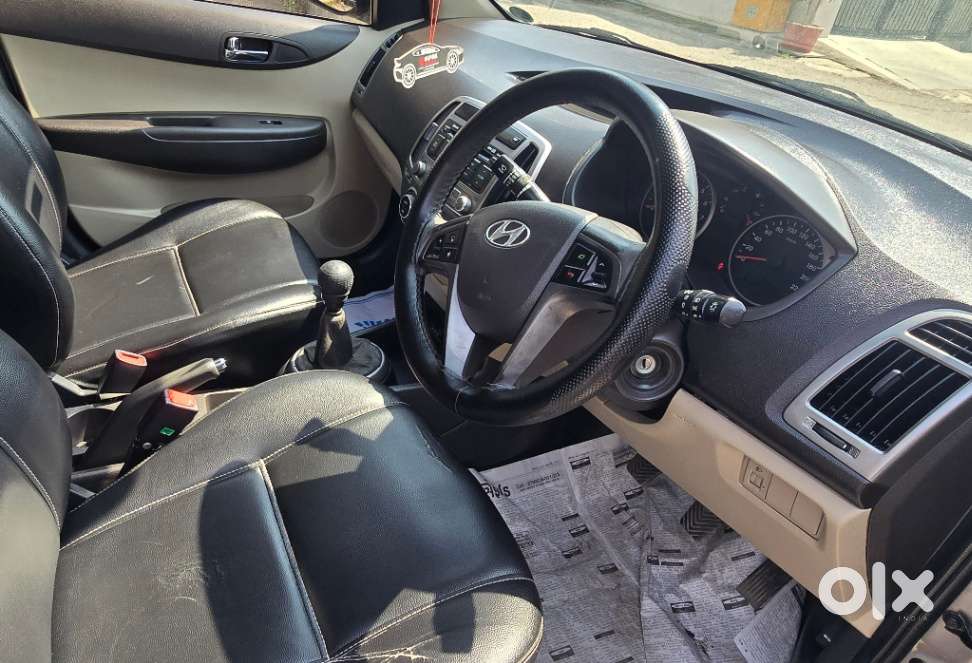 Hyundai I20 Sportz 1.2 Bs-iv, 2013, Petrol