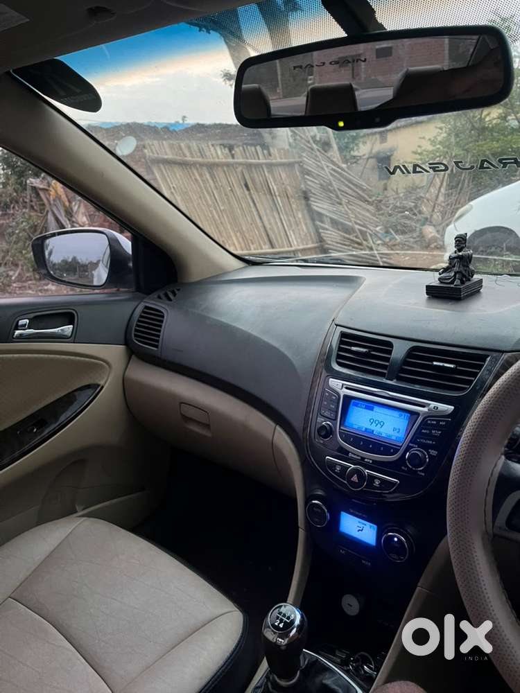 Hyundai Verna Petrol 2013