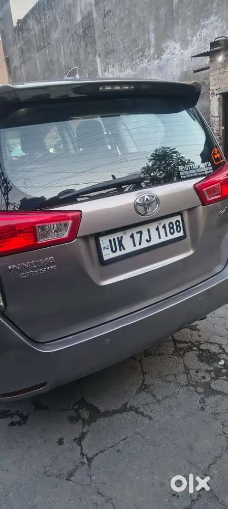Toyota Innova Crysta 2018 Diesel 135000 Km Driven