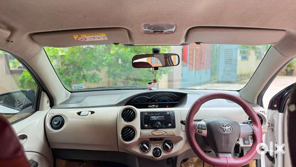 Toyota Etios Liva 2015