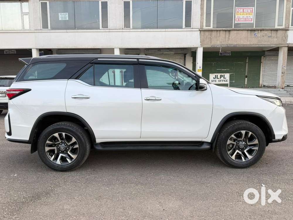 Toyota Fortuner Legender 4x2 At 2.8, 2024, Diesel