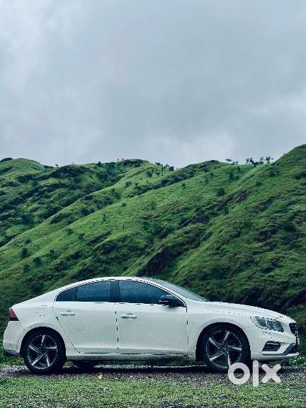 Mint Condition 2016 Volvo S60 D4 R-design (white) - Enthusiast Owned