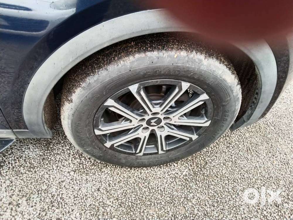 Mahindra Xuv700 2.2 Ax 7 Diesel At Luxury Pack Str Awd, 2022, Diesel