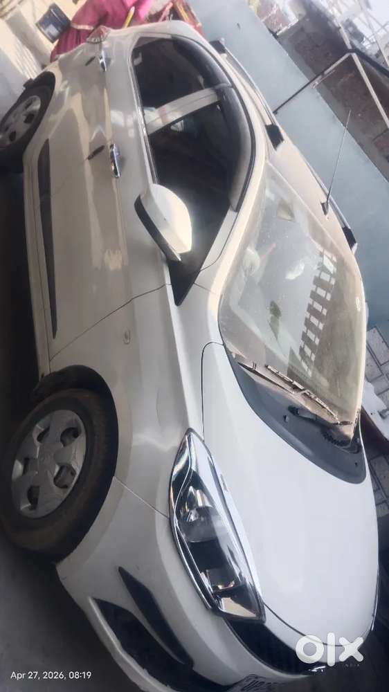 Family Car Hai
Ek Dam New Connection Hai
Gadi Me Koi Bhi Kami Nhi Hai
