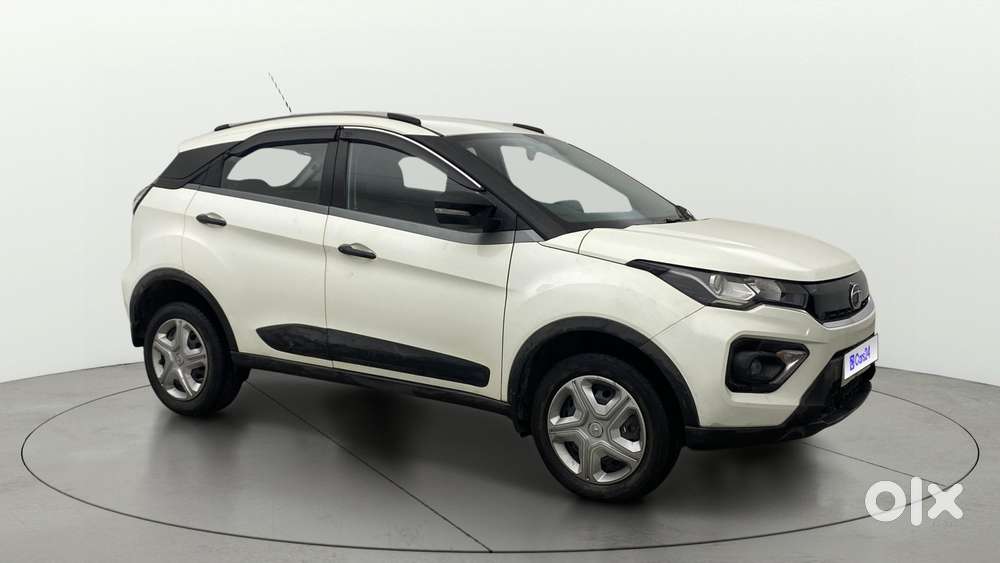 Tata Nexon 1.5 Revotorq Xma Amt, 2021, Petrol