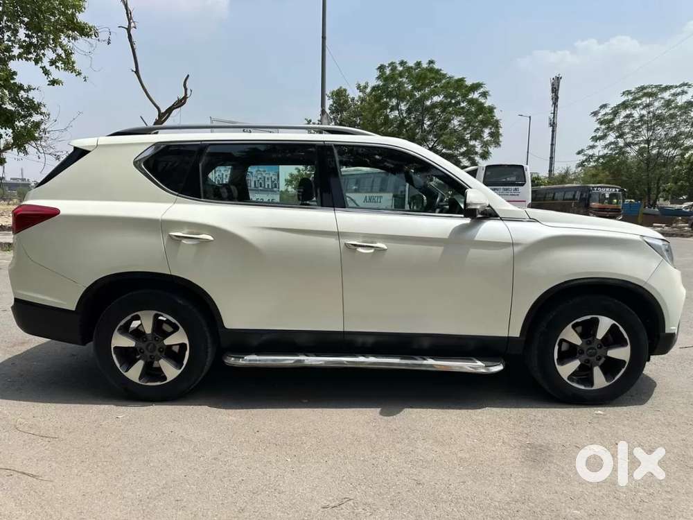 Mahindra Alturas G4 4wd At, 2019, Diesel