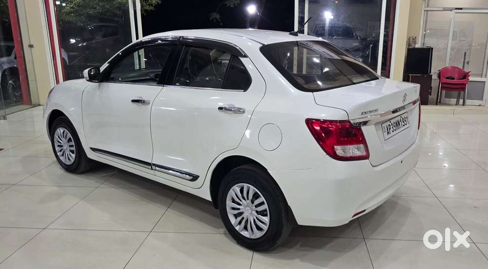 Maruti Suzuki Swift Dzire, 2022, Petrol