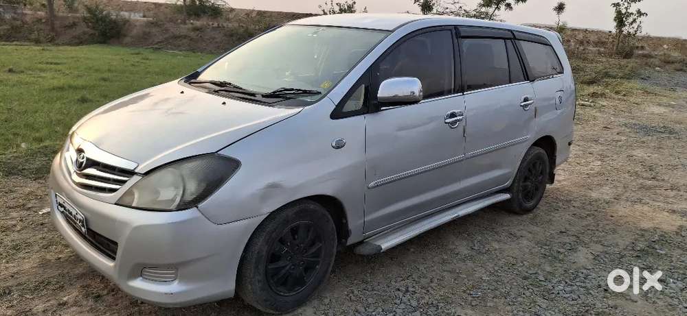 Toyota Innova 2009 Diesel 377777 Km Driven