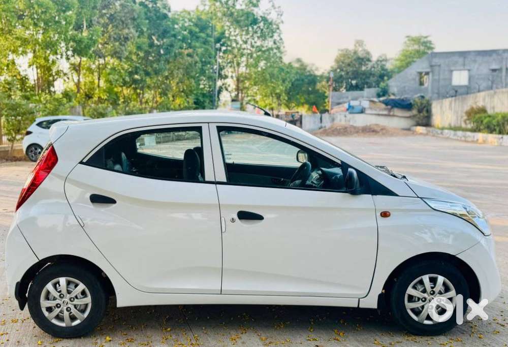 Hyundai Eon Era +, 2017, Petrol