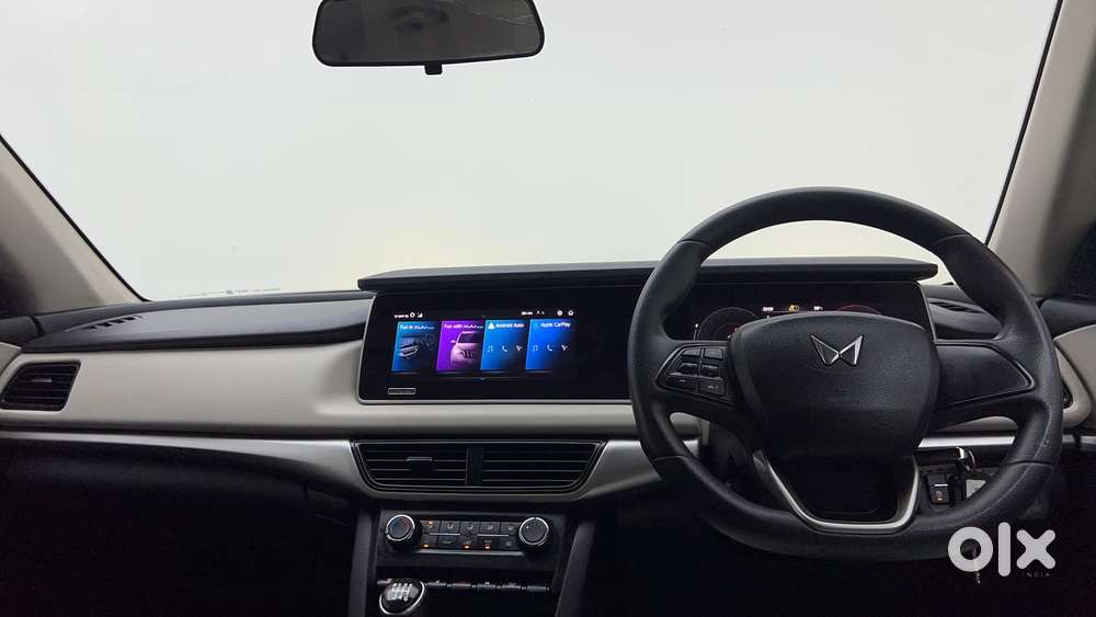Mahindra Xuv700 2.2 Ax 3 Diesel Mt 7 Str, 2022, Diesel
