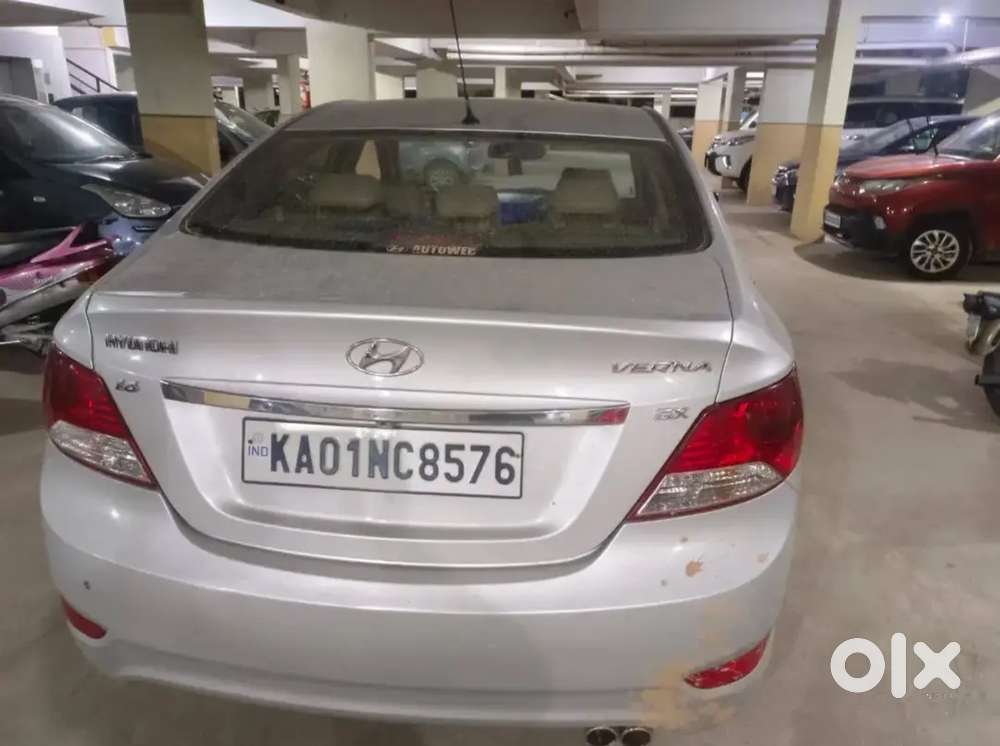 Hyundai Verna 1.6 Sx Automatic Push Start Button 2011