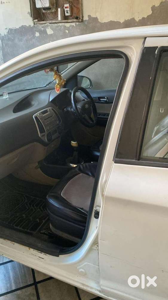 Hyundai Car Manual 2011