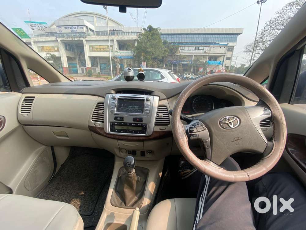 Toyota Innova 2.5 V 7 Str, 2012, Diesel