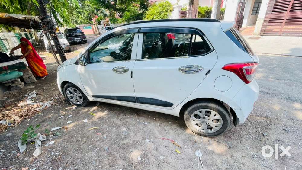 Hyundai Grand I10 Sportz 2016 Diesel