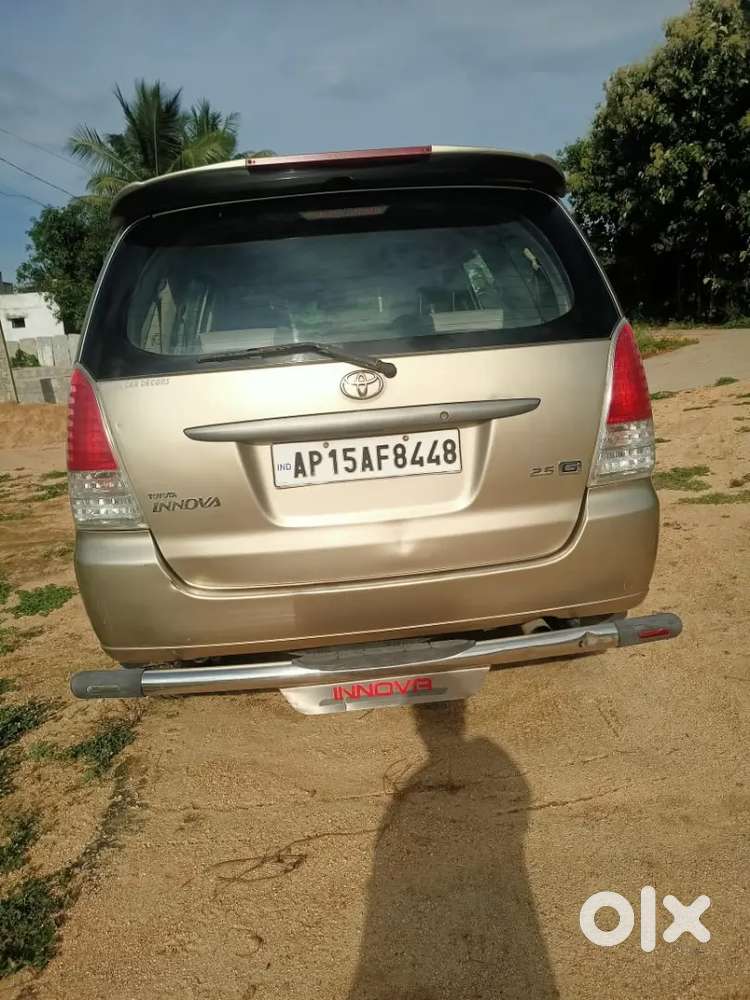 Toyota Innova 2009 Diesel 100000 Km Driven