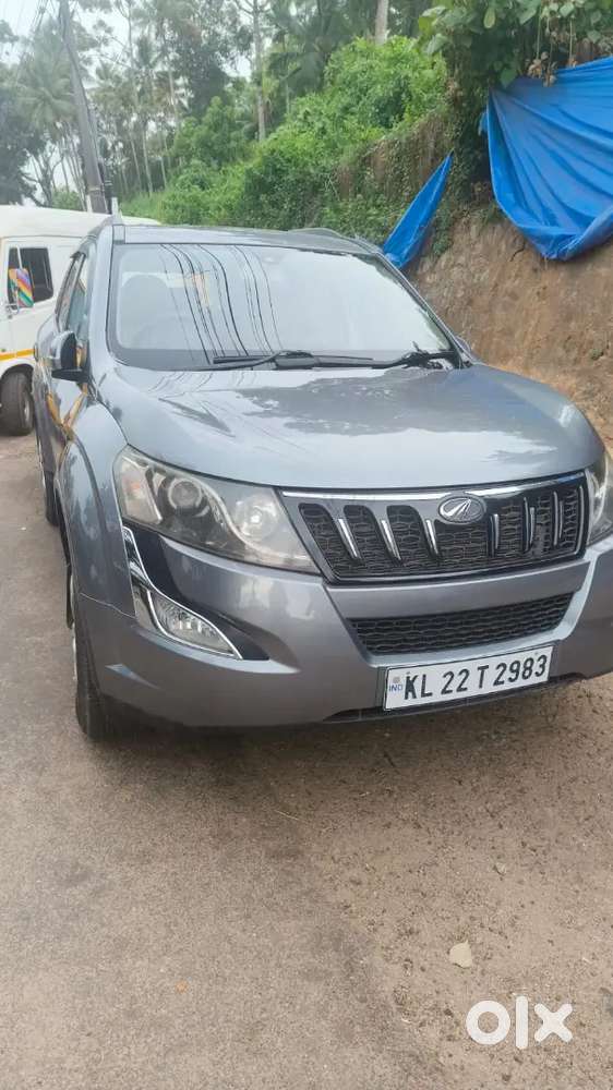 Mahindra Xuv500 2017 Diesel 45000 Km Driven