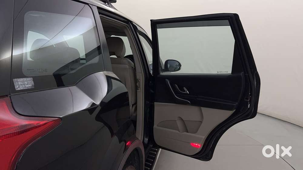 Mahindra Xuv500 W10 At, 2016, Diesel