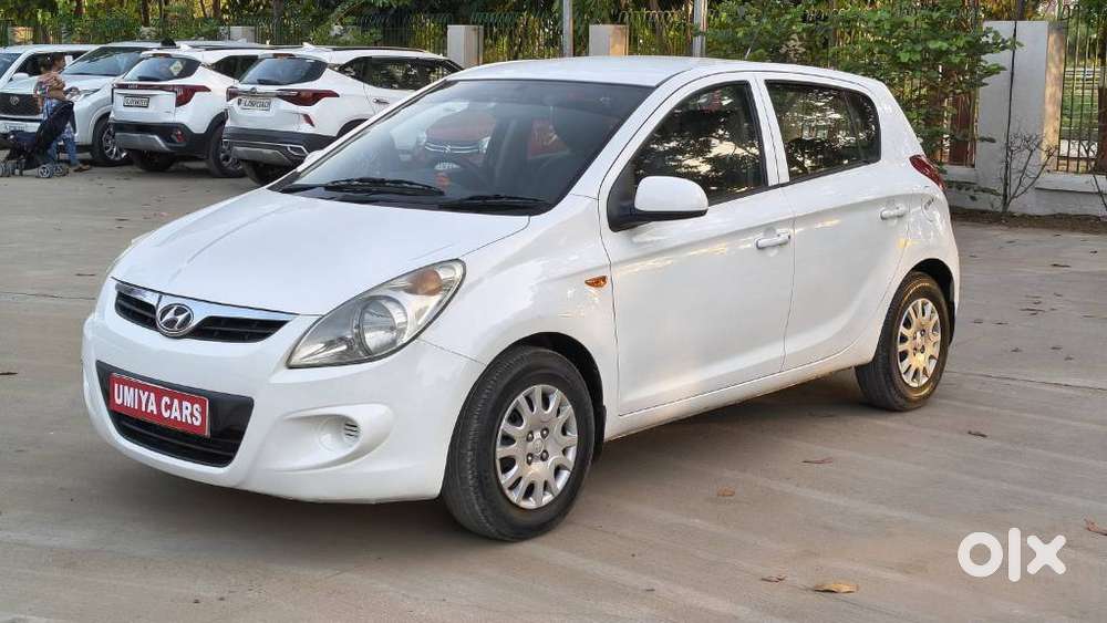 Hyundai I20 Sportz 1.2 Bs-iv, 2011, Petrol