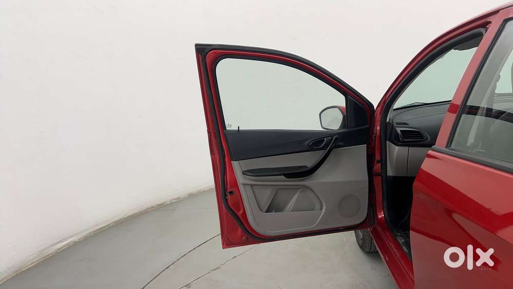 Tata Tiago Xza, 2019, Petrol