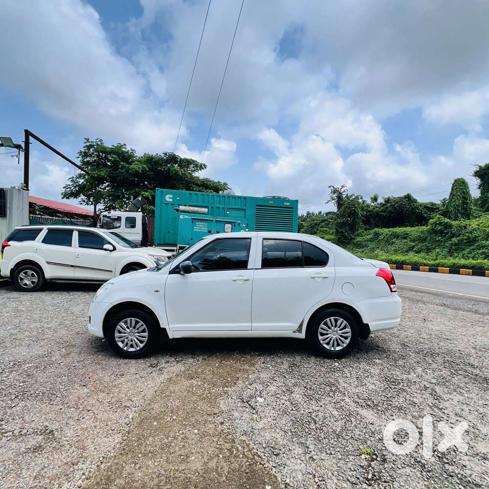 Maruti Suzuki Swift Dzire 1.2 Lxi Bsiv, 2012, Petrol