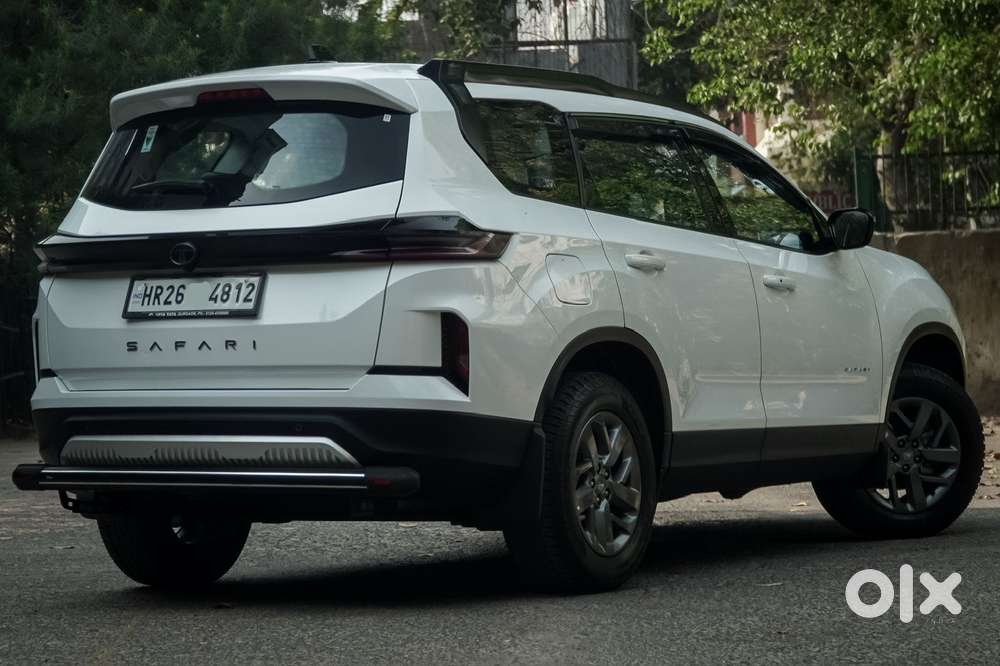 Tata Safari Pure Plus S Dark Edition, 2025, Diesel