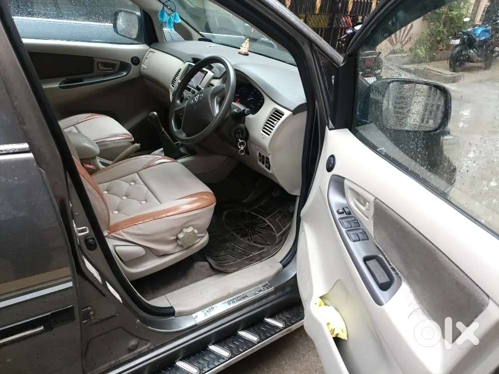 Toyota Innova 2012 Diesel 88900 Km Driven