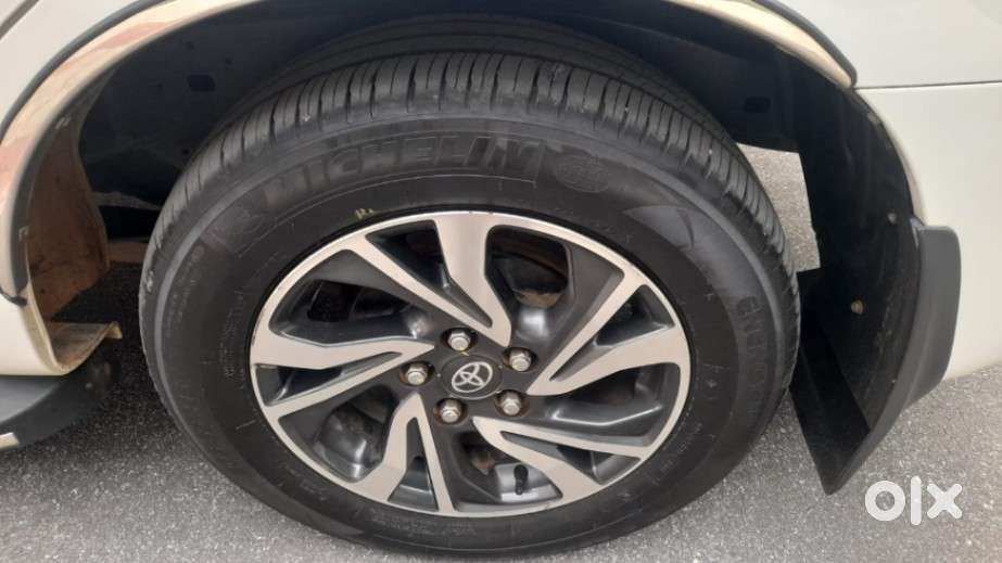 Toyota Innova Crysta 2.4 G MT 7 STR, 2025, Diesel