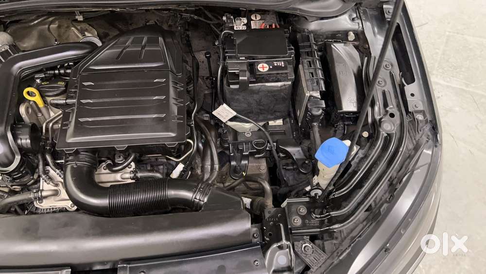 Skoda Slavia Style 1.0l Tsi At, 2022, Petrol