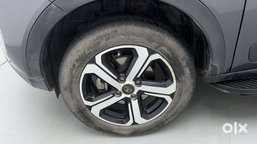 Tata Nexon 1.2 Revotron Xma Amt (s), 2022, Petrol