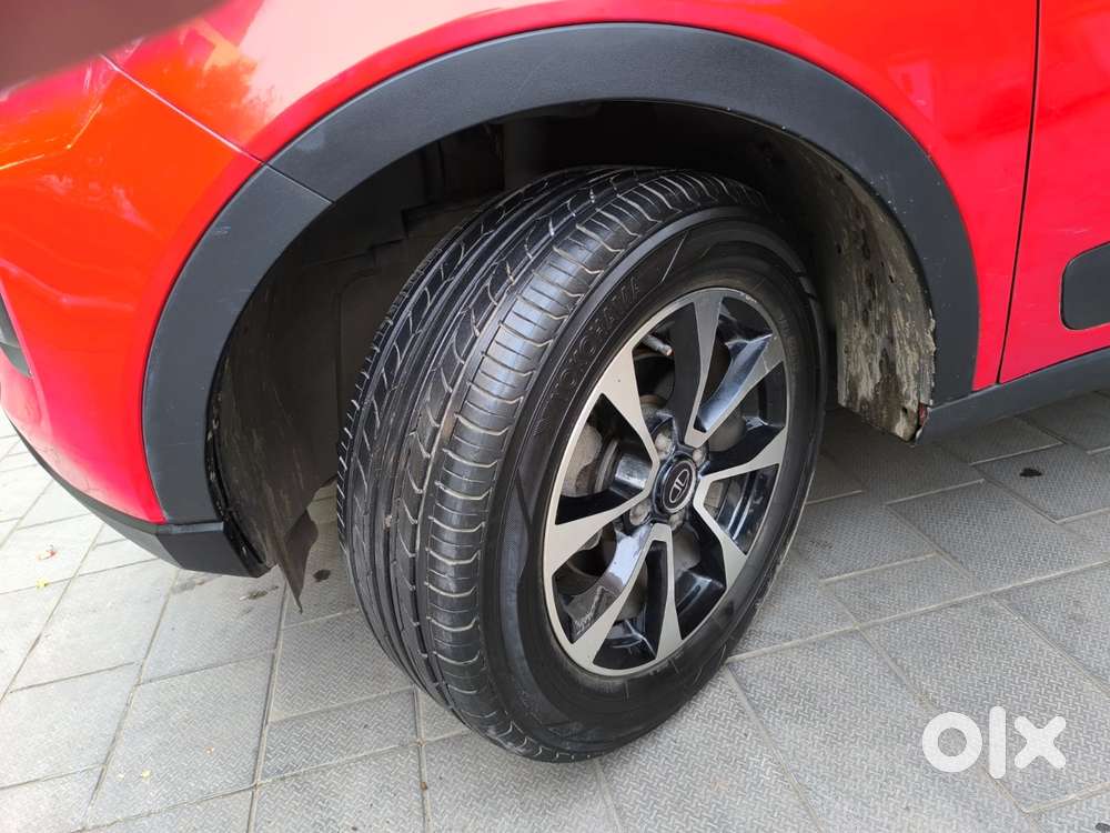 Tata Nexon 1.2 Revotron Xza Plus, 2020, Petrol