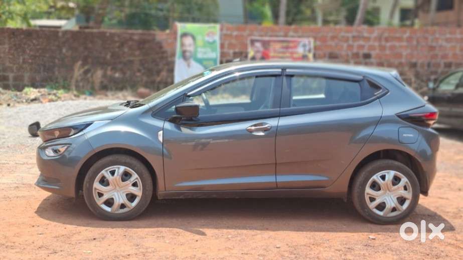Tata Altroz 1.2 Xt, 2022, Petrol