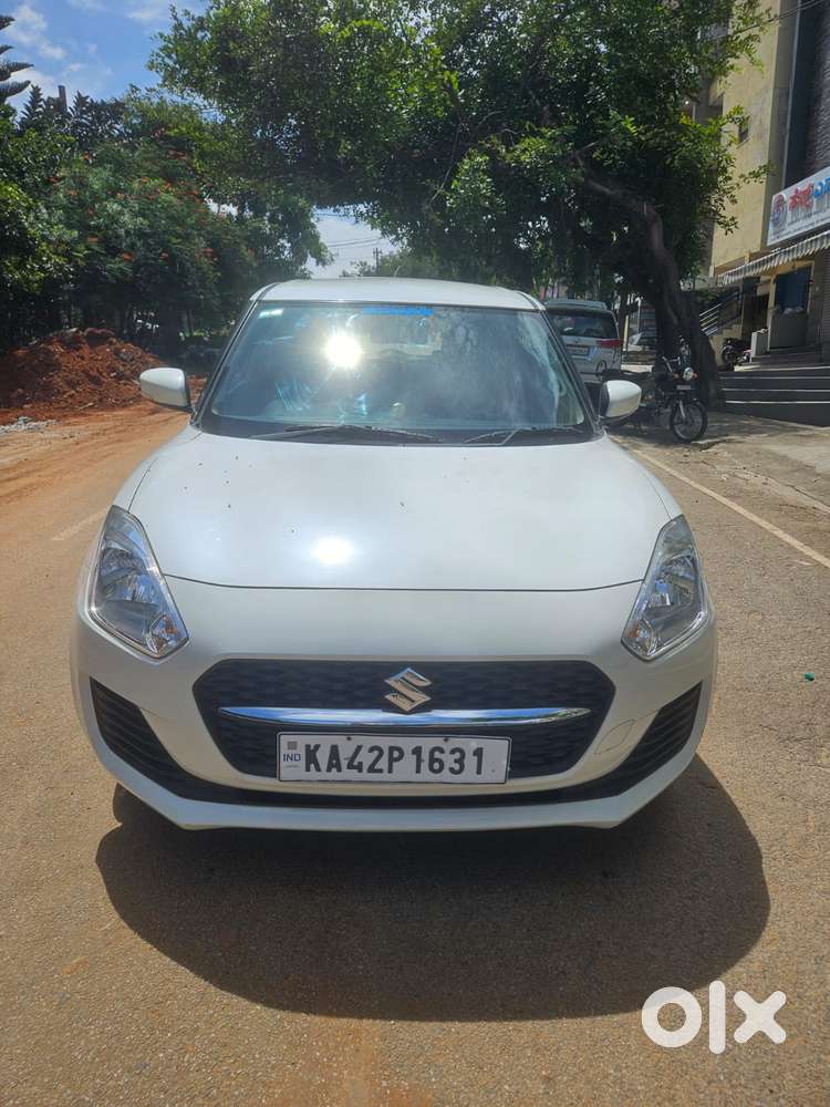Maruti Suzuki Swift Vxi + Manual, 2024, Petrol