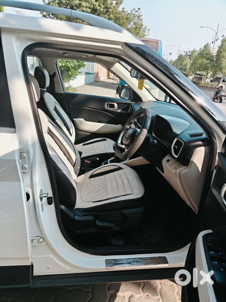 Hyundai Venue [2022-ongoing] 1.5 Crdi Sx, 2023, Diesel