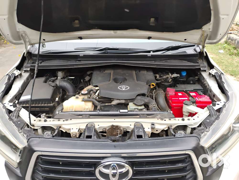 Toyota Innova Hycross 2.0 Zx Hybrid 7 Str, 2025, Petrol