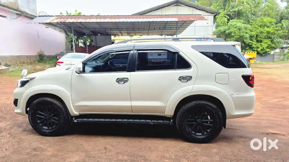 Toyota Fortuner Diesel Mt 2015
