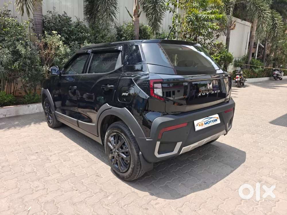 Mahindra Xuv 3xo, 2025, Petrol