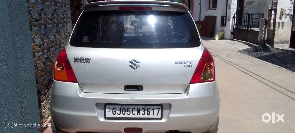 Maruti Suzuki Swift 2010 Cng & Hybrids 117181 Km Driven