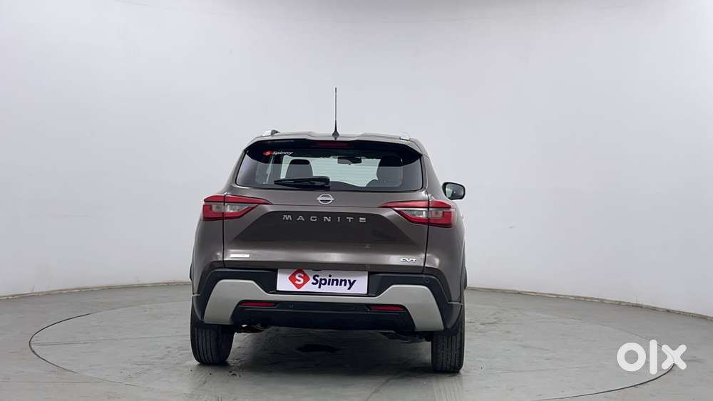 Nissan Magnite 1.0 Xv Premium Turbo Cvt, 2021, Petrol