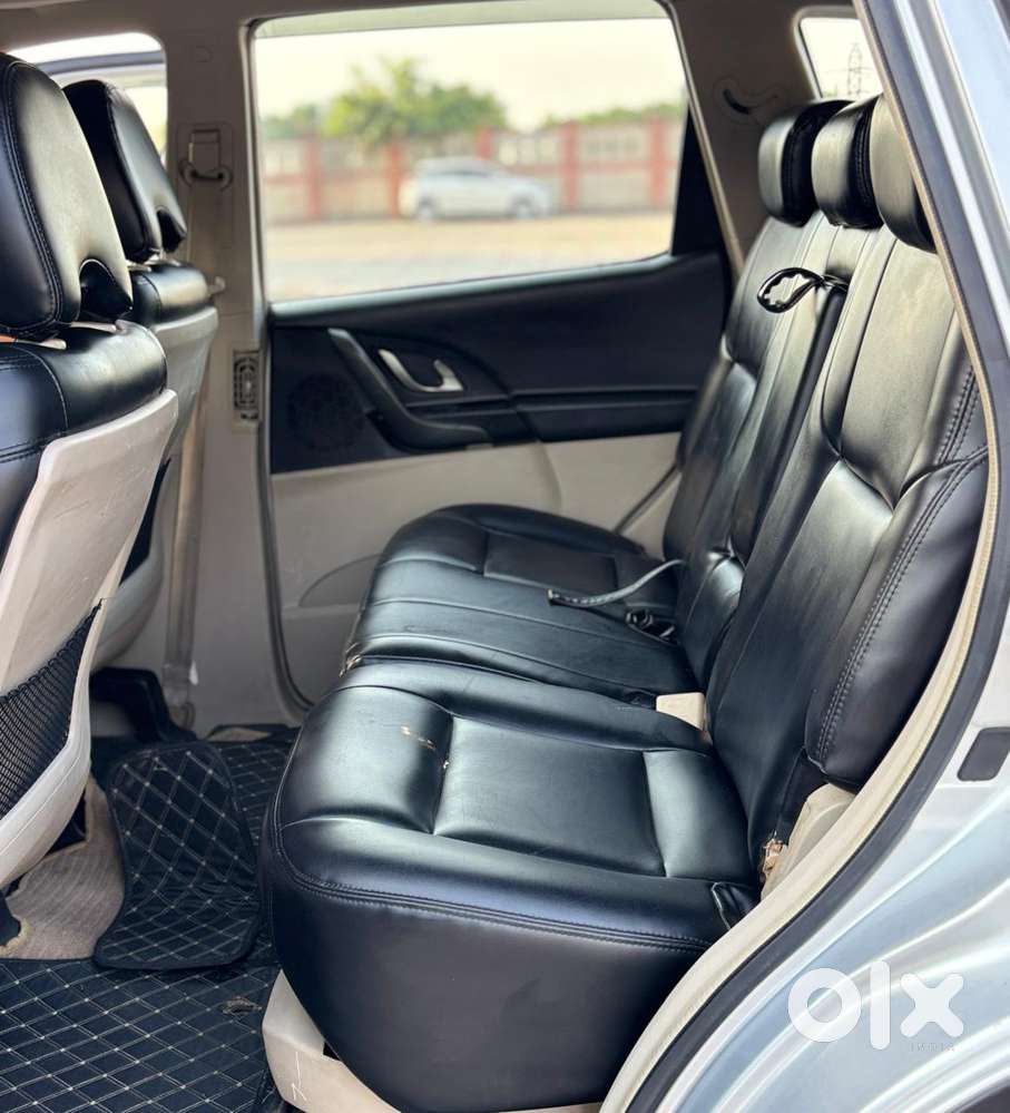 Mahindra Xuv500 W9 1.99, 2018, Diesel