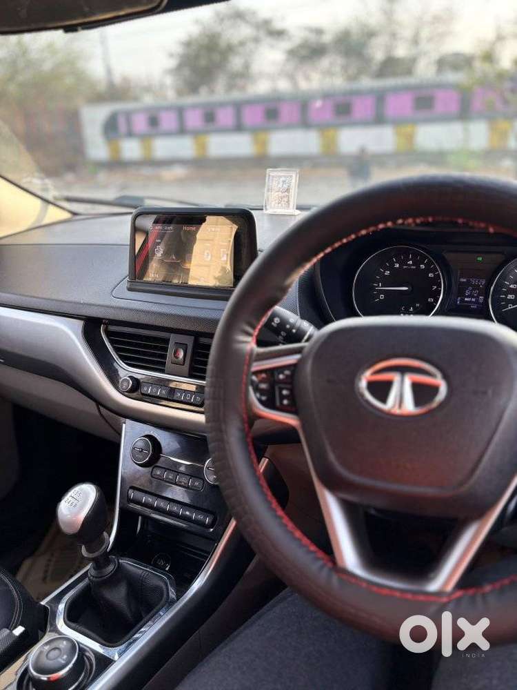 Tata Nexon 1.2 Revotron Xz Plus, 2018, Cng & Hybrids