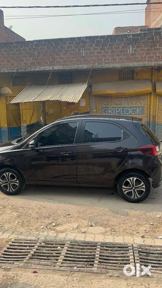 Tata Tiago 2022 Petrol 27500 Km Driven