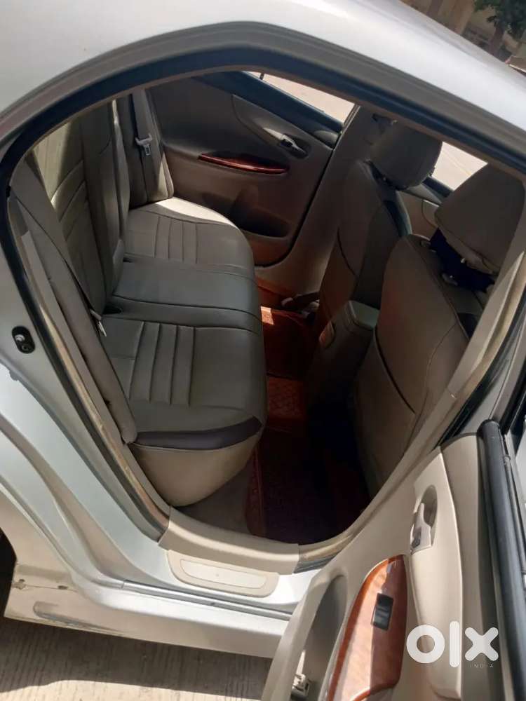 Toyota Corolla Altis 2011 Pure Patrol
