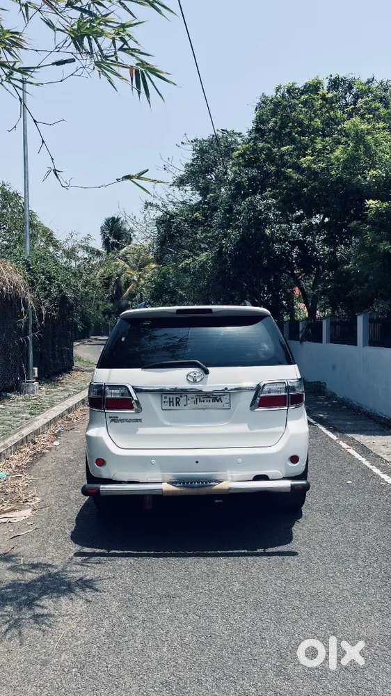 Toyota Fortuner 2011 Diesel Well Maintained