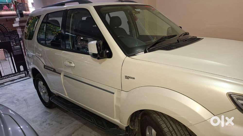 Tata Safari Storme Pearl White Colour In Very Good Condition