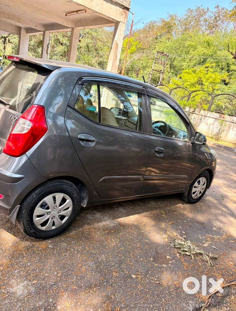 Hyundai I10 Sportz 2011